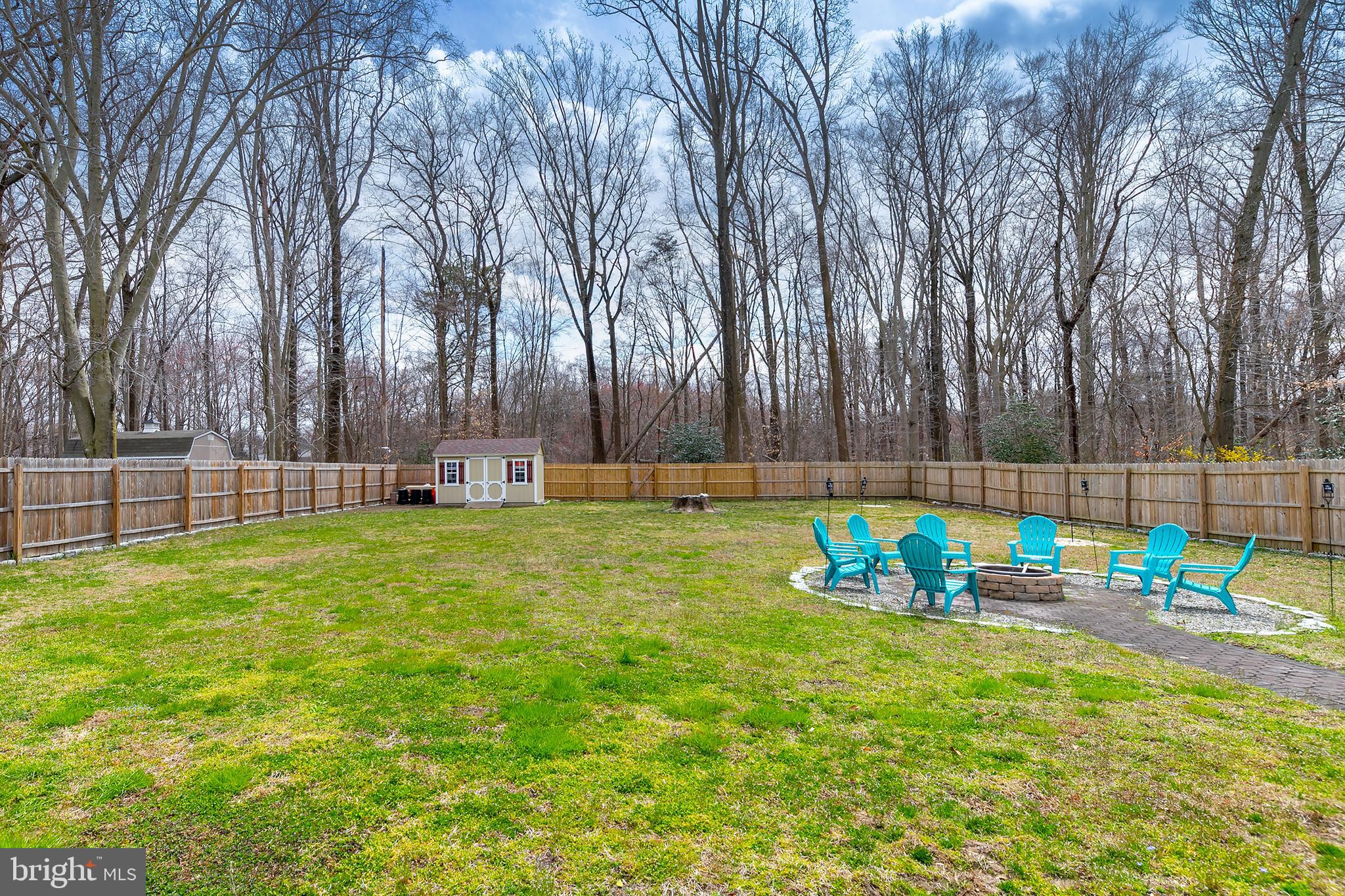 81 Winding Way Road Stratford, NJ 08084 - Photo 2 of 21