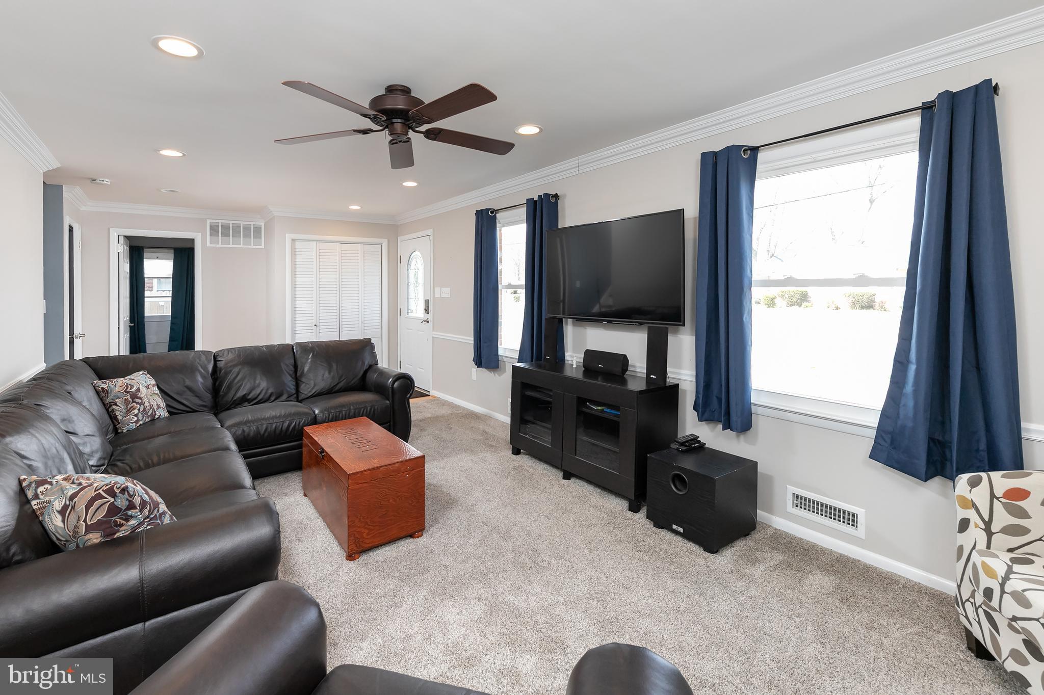 81 Winding Way Road Stratford, NJ 08084 - Photo 4 of 21