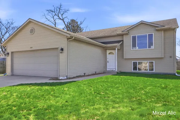 $315,000 | 300 Regent Street Southeast, Grand Rapids, MI 49548