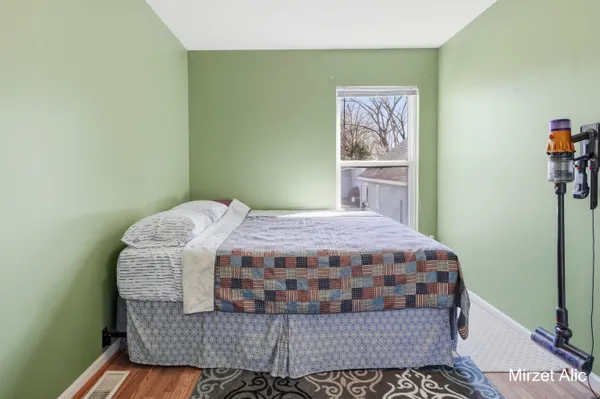 $315,000 | 300 Regent Street Southeast, Grand Rapids, MI 49548