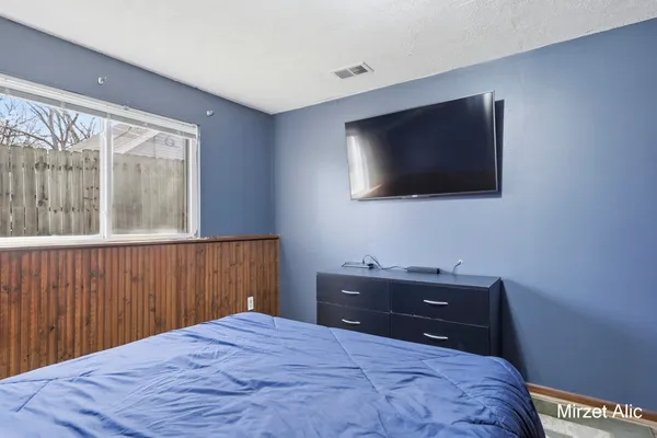 $315,000 | 300 Regent Street Southeast, Grand Rapids, MI 49548