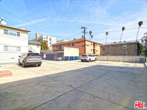 $2,700 | 336 South Wilton Place, Unit 336 1/2, Los Angeles, CA 90020