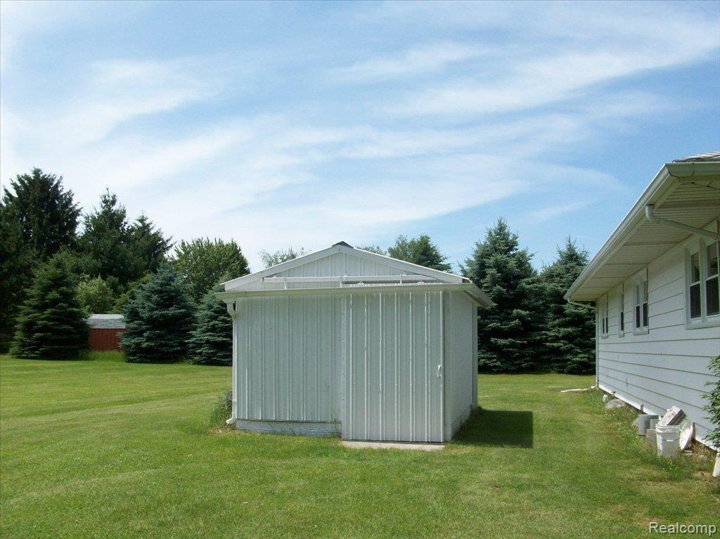 17457 Cavanaugh Lake Road Chelsea, MI 48118 - Photo 5 of 12 shed