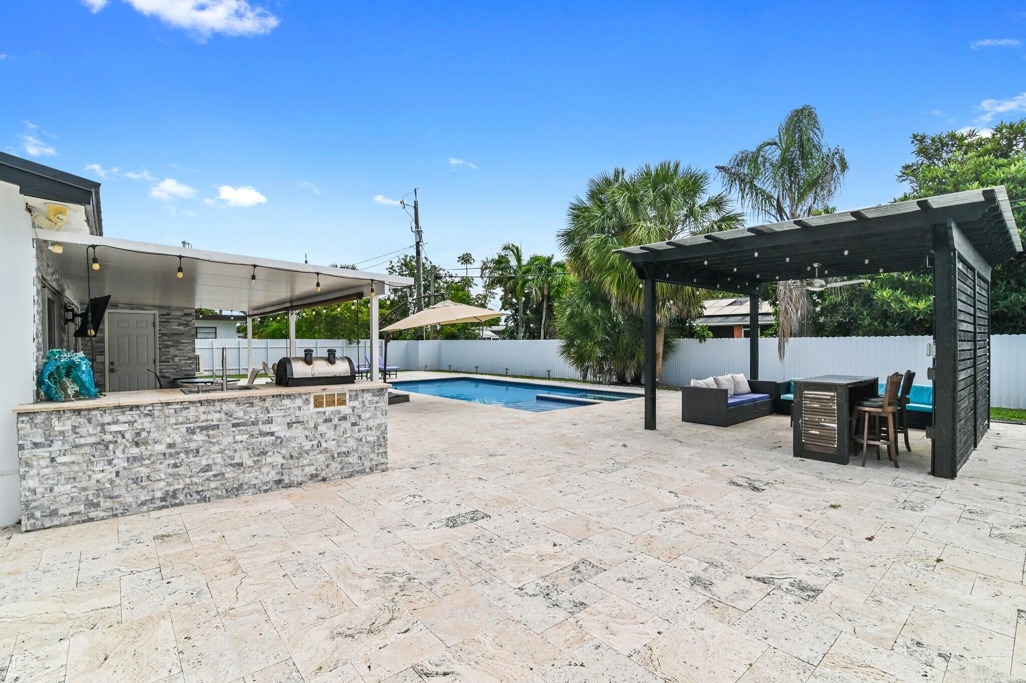 124 Davis Road Palm Springs, FL 33461 - Photo 34 of 44 00037 - 124 Davis Rd