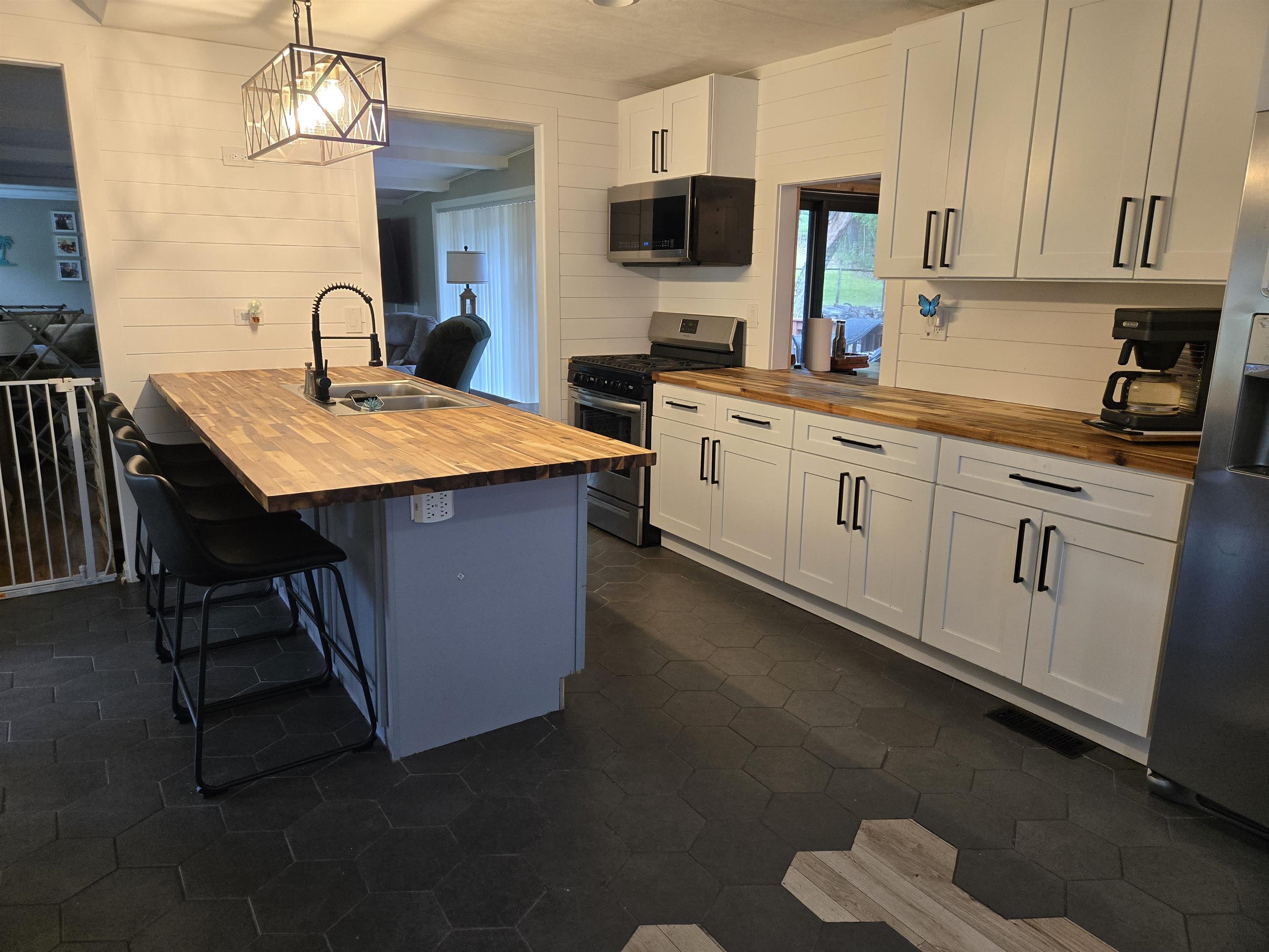 1879 Lakeview Drive Friendship, WI 53934 - Photo 6 of 51