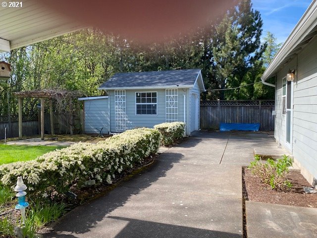 2821 Dry Creek Road Eugene, OR 97404 - Photo 13 of 13 Gallery Image 13
