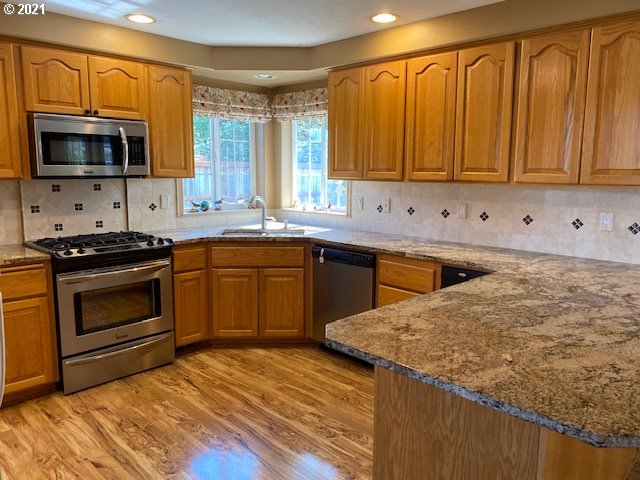 2821 Dry Creek Road Eugene, OR 97404 - Photo 8 of 13 Gallery Image 8