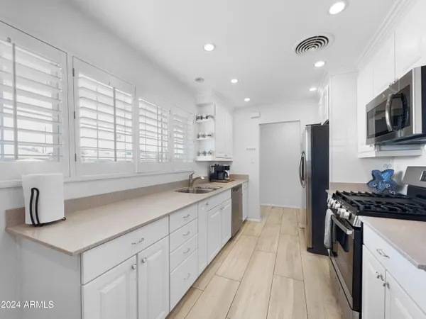$5,500 | 7514 East Hazelwood Street, Scottsdale, AZ 85251