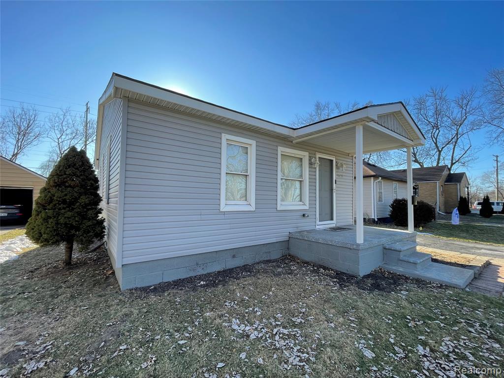 26431 Trowbridge Street Inkster, MI 48141 - Photo 5 of 34