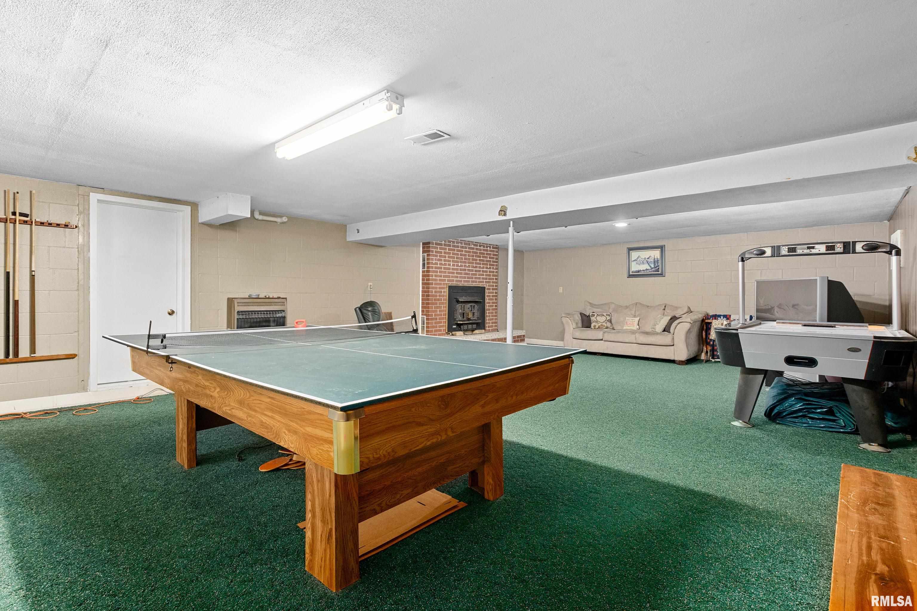 2100 California Road Pekin, IL 61554 - Photo 41 of 54 Gallery Image 41