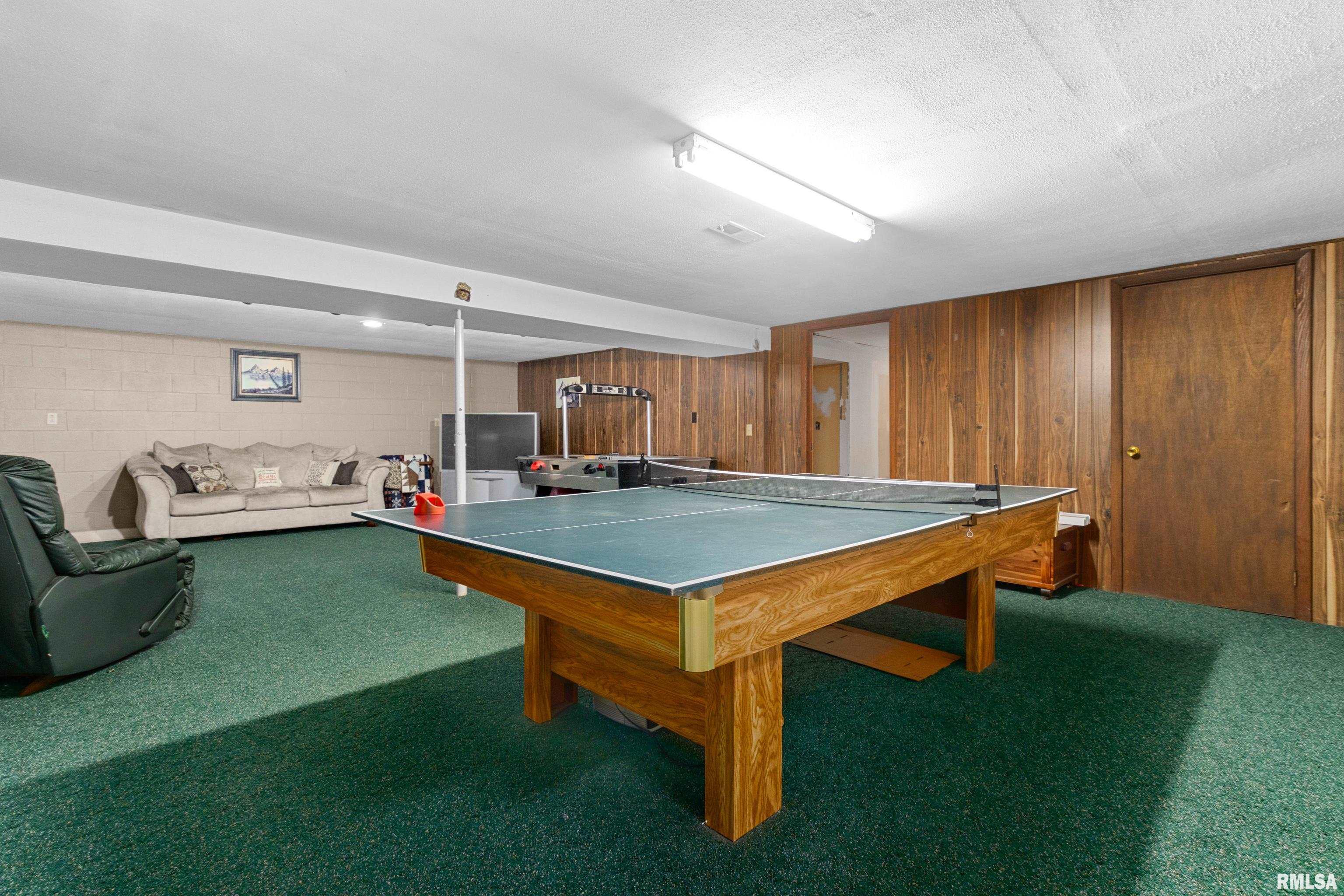 2100 California Road Pekin, IL 61554 - Photo 43 of 54 Gallery Image 43