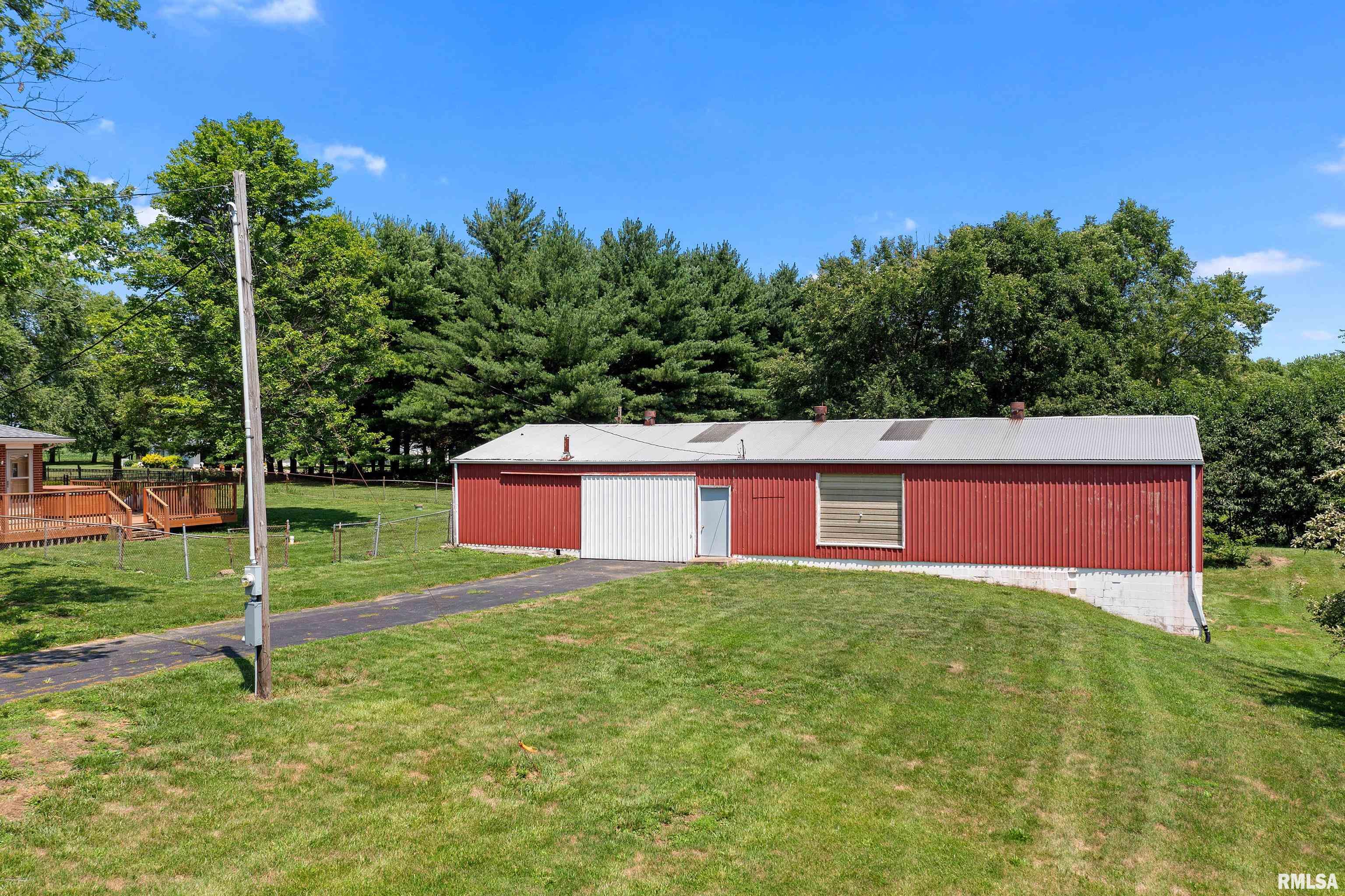 2100 California Road Pekin, IL 61554 - Photo 5 of 54 Gallery Image 5