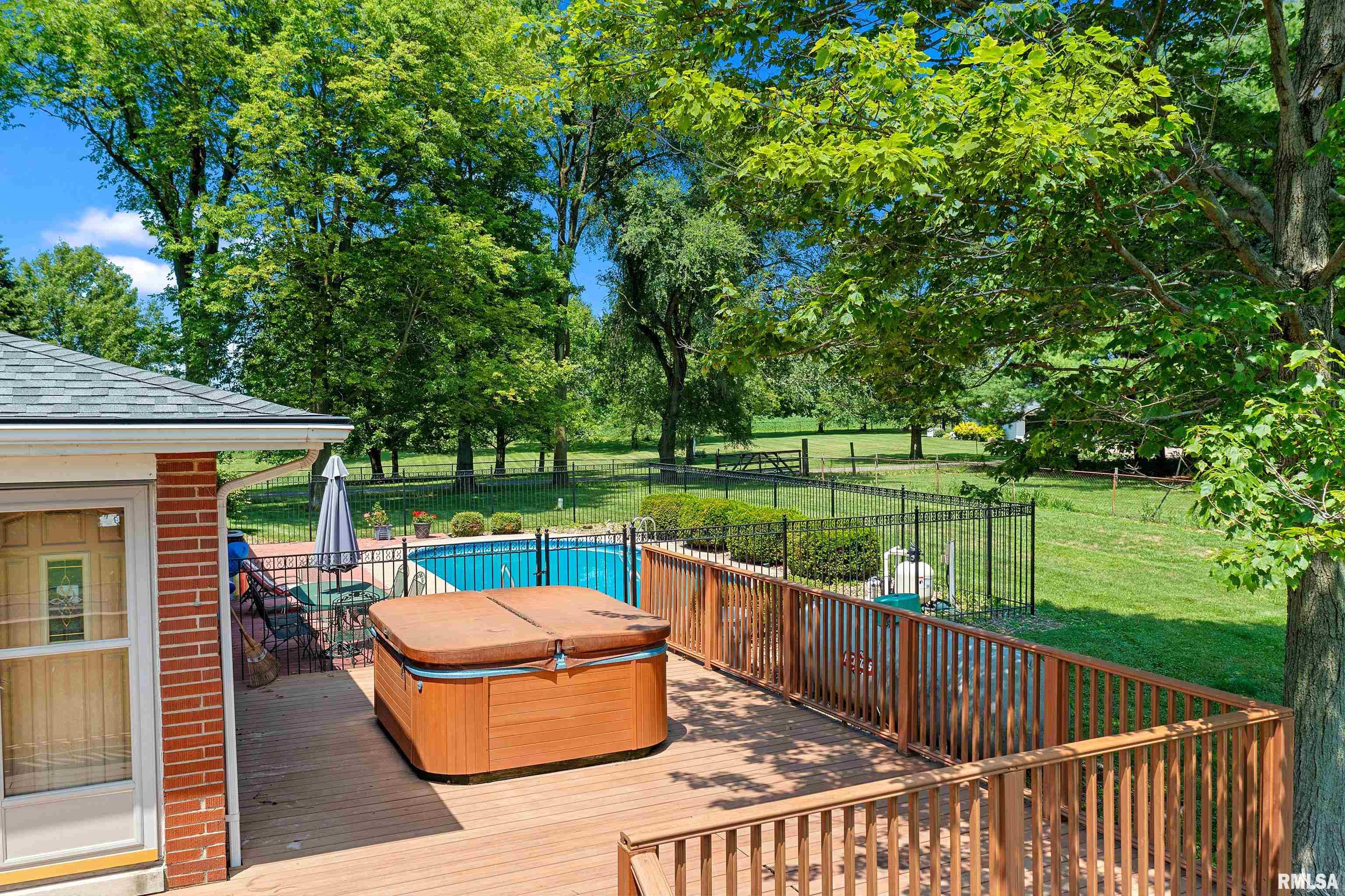 2100 California Road Pekin, IL 61554 - Photo 9 of 54 Gallery Image 9