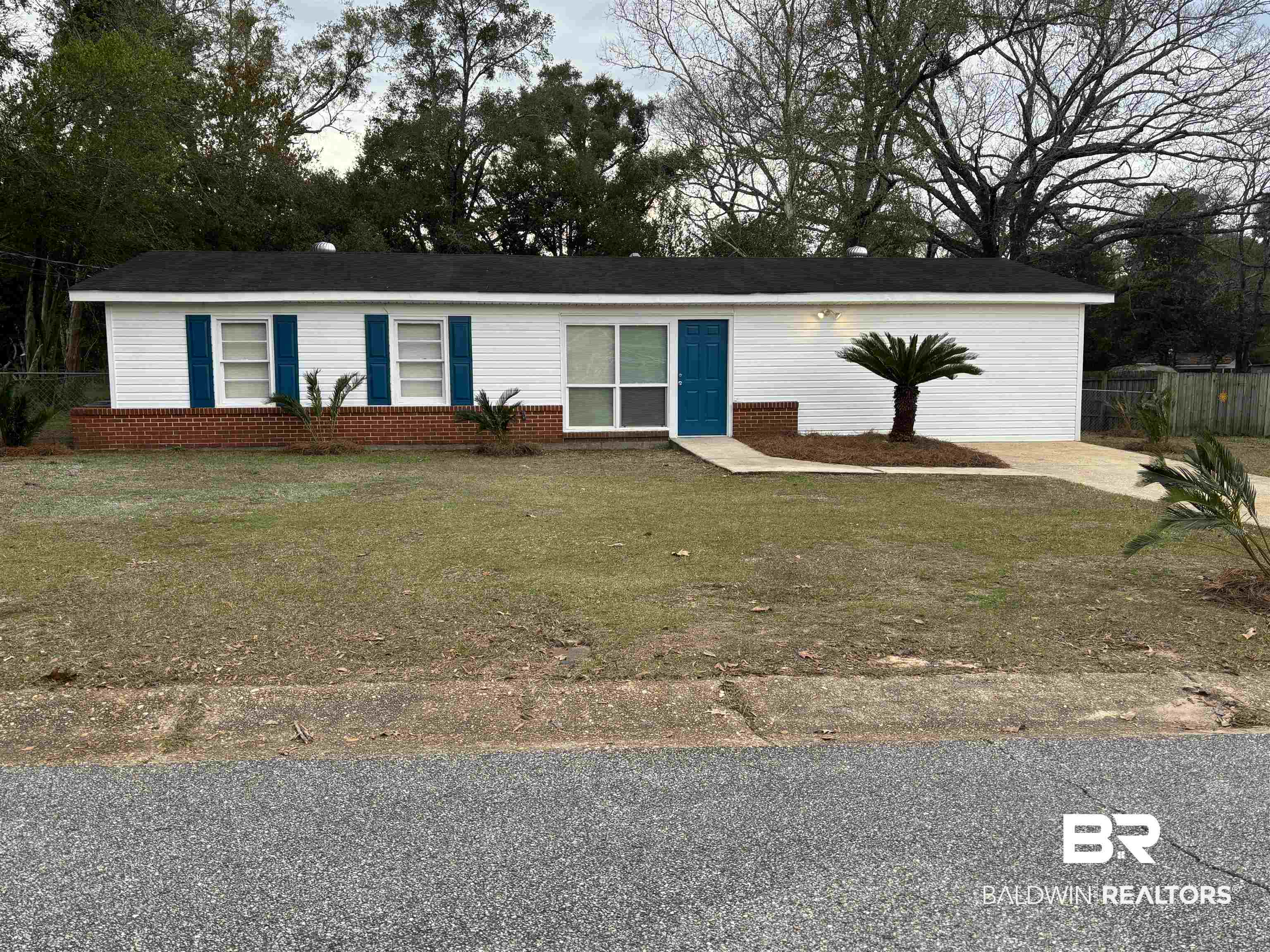 7225 Tangerine Avenue Mobile, AL 36618 - Photo 1 of 13