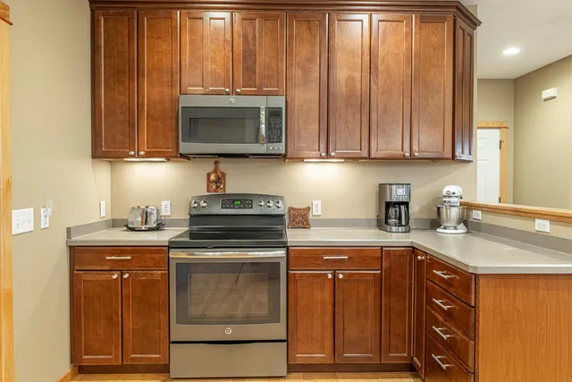 $664,900 | 5153 Ninebark Drive, Fitchburg, WI 53711