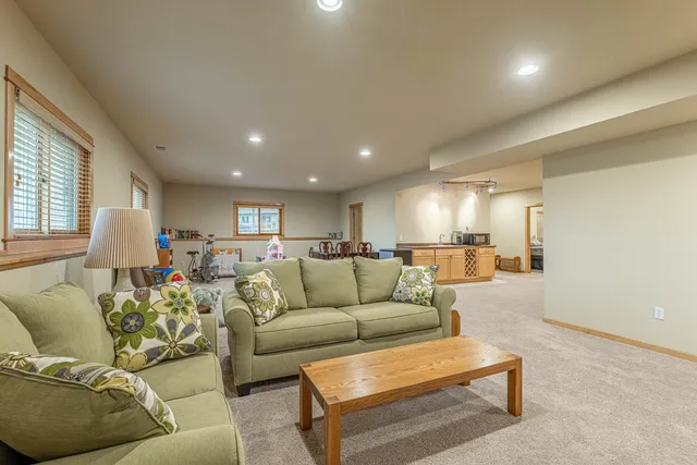 $664,900 | 5153 Ninebark Drive, Fitchburg, WI 53711