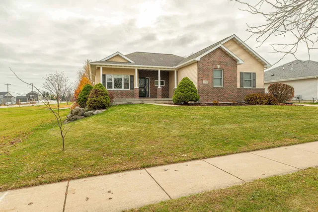 $664,900 | 5153 Ninebark Drive, Fitchburg, WI 53711