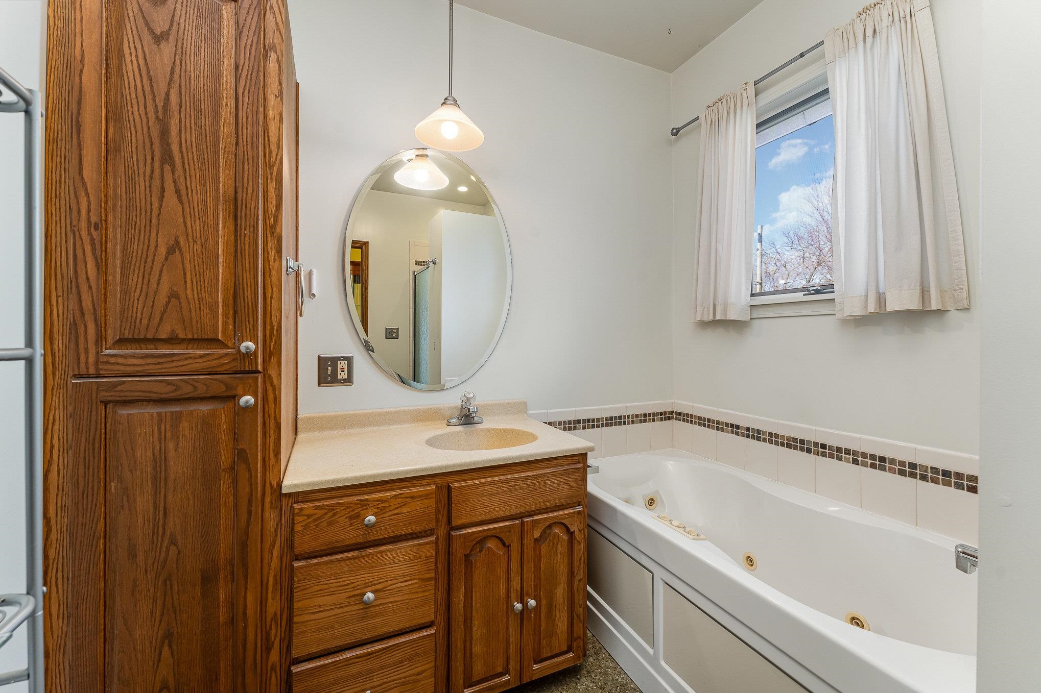 910 Michigan Avenue Bay City, MI 48708 - Photo 17 of 24 Gallery Image 17