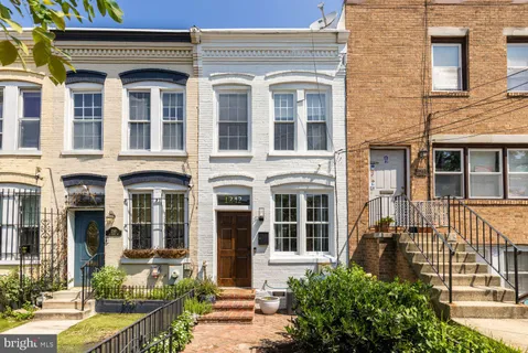 $689,000 | 1242 K Street Southeast, Washington, DC 20003