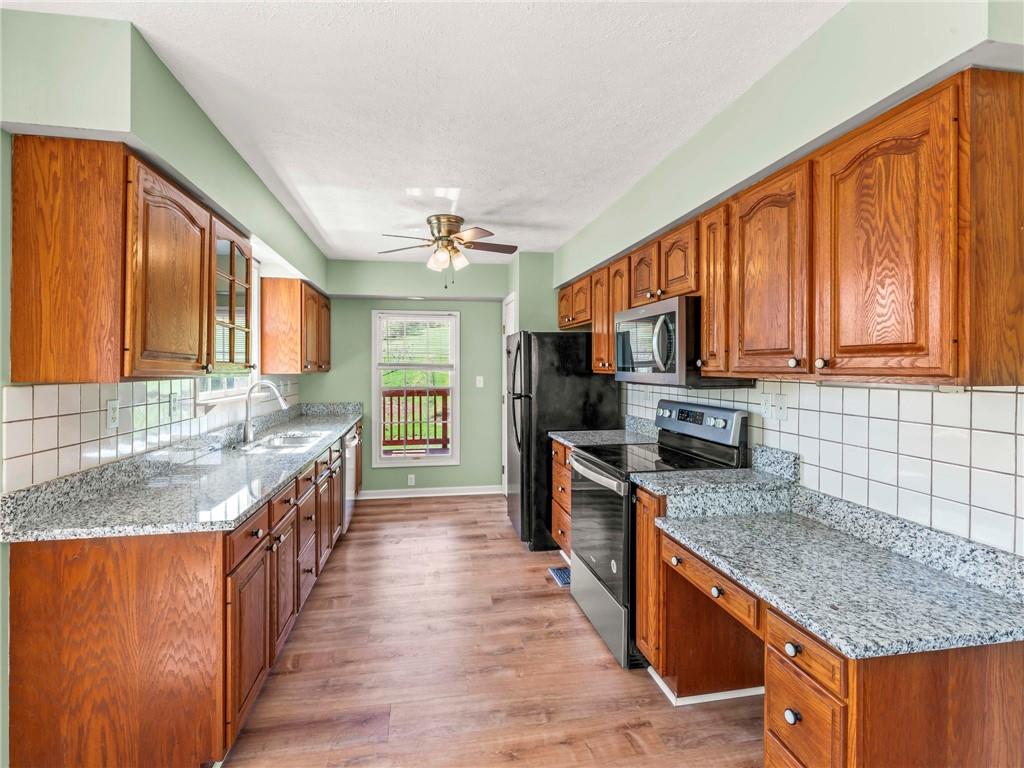 297 Rainey Road Eighty Four, PA 15330 - Photo 13 of 34