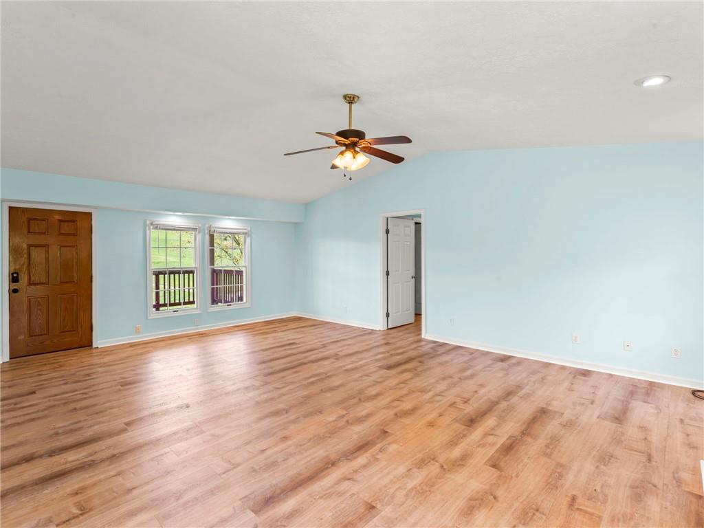 297 Rainey Road Eighty Four, PA 15330 - Photo 9 of 34