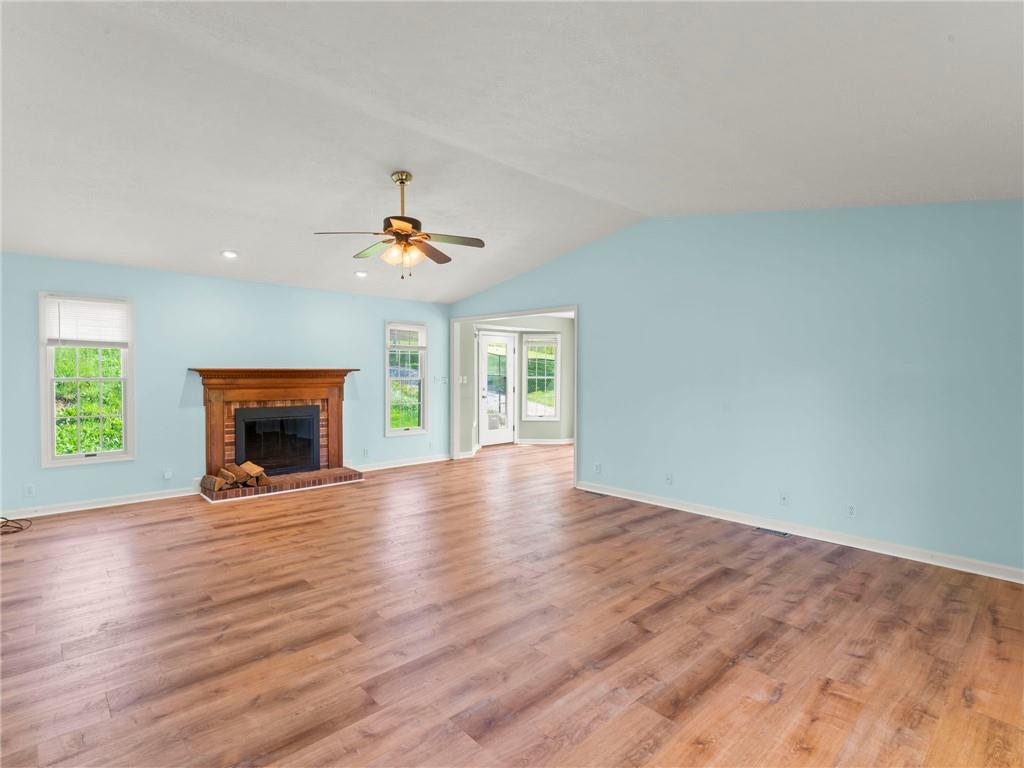 297 Rainey Road Eighty Four, PA 15330 - Photo 10 of 34