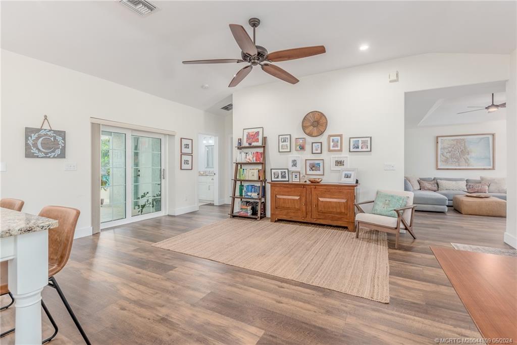 526 Southwest Rustic Circle Stuart, FL 34997 - Photo 11 of 31 Gallery Image 11
