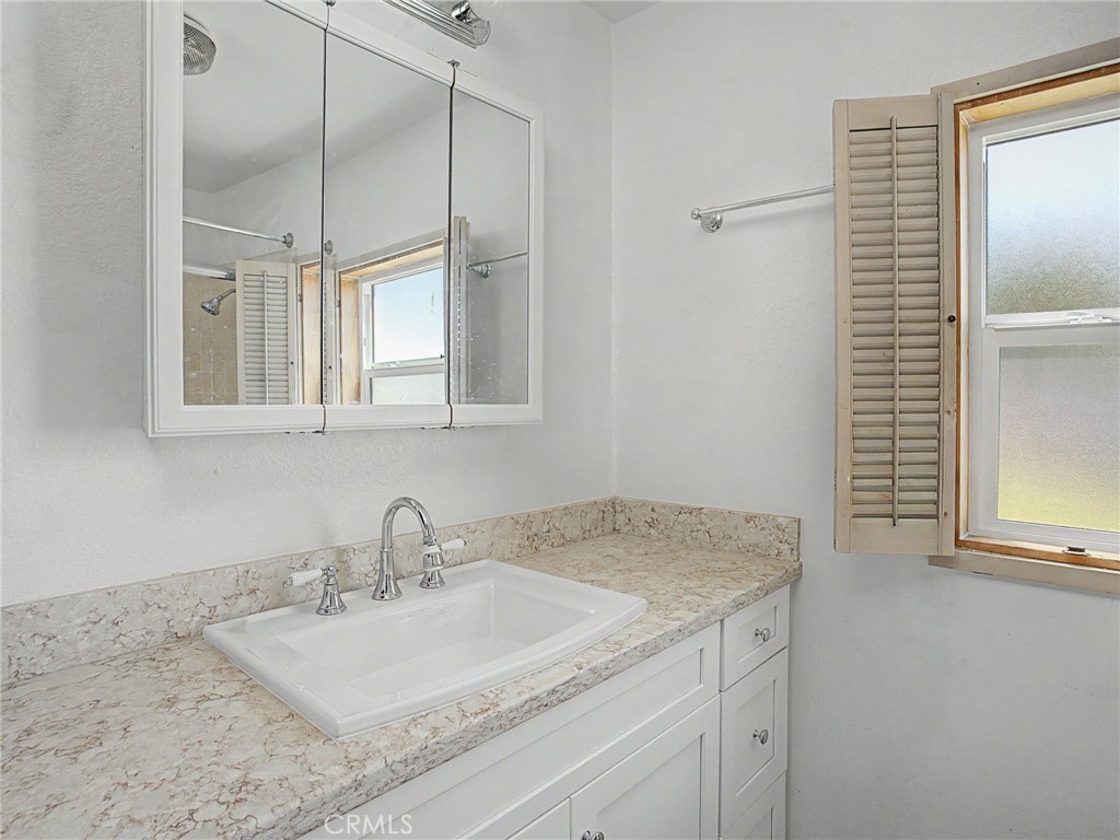 203 East Sycamore Avenue El Segundo, CA 90245 - Photo 16 of 21