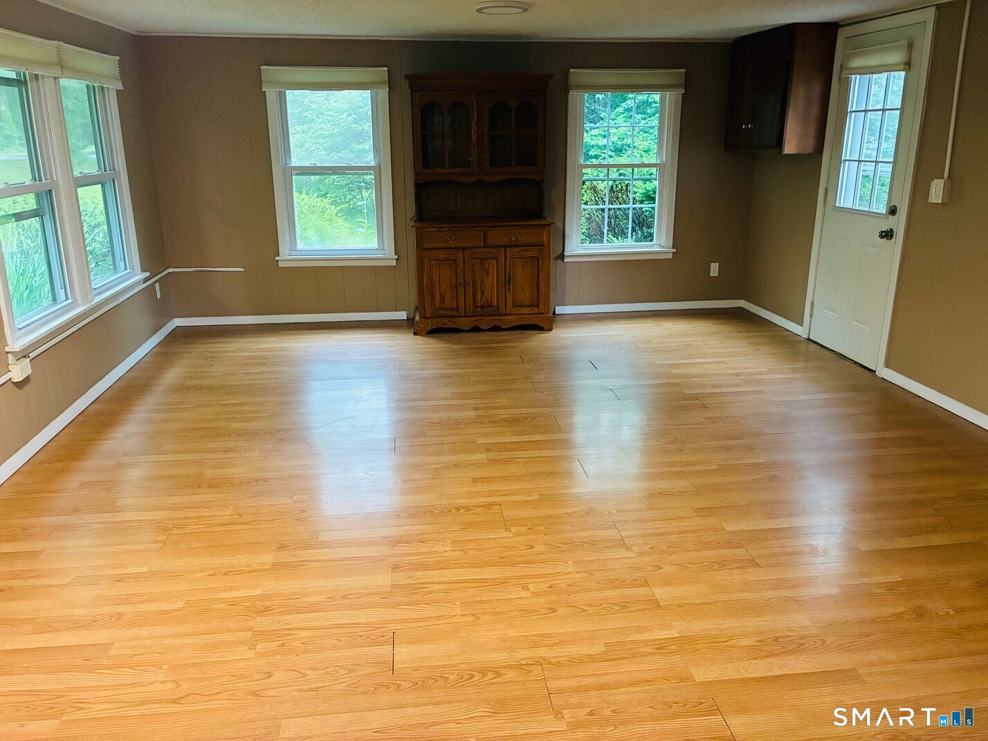 161 Jones Hollow Road Marlborough, CT 06447 - Photo 4 of 22