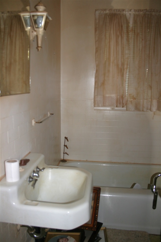 130 Bibb Store Road Louisa, VA 23093 - Photo 6 of 15 a bathroom with a sink and a mirror