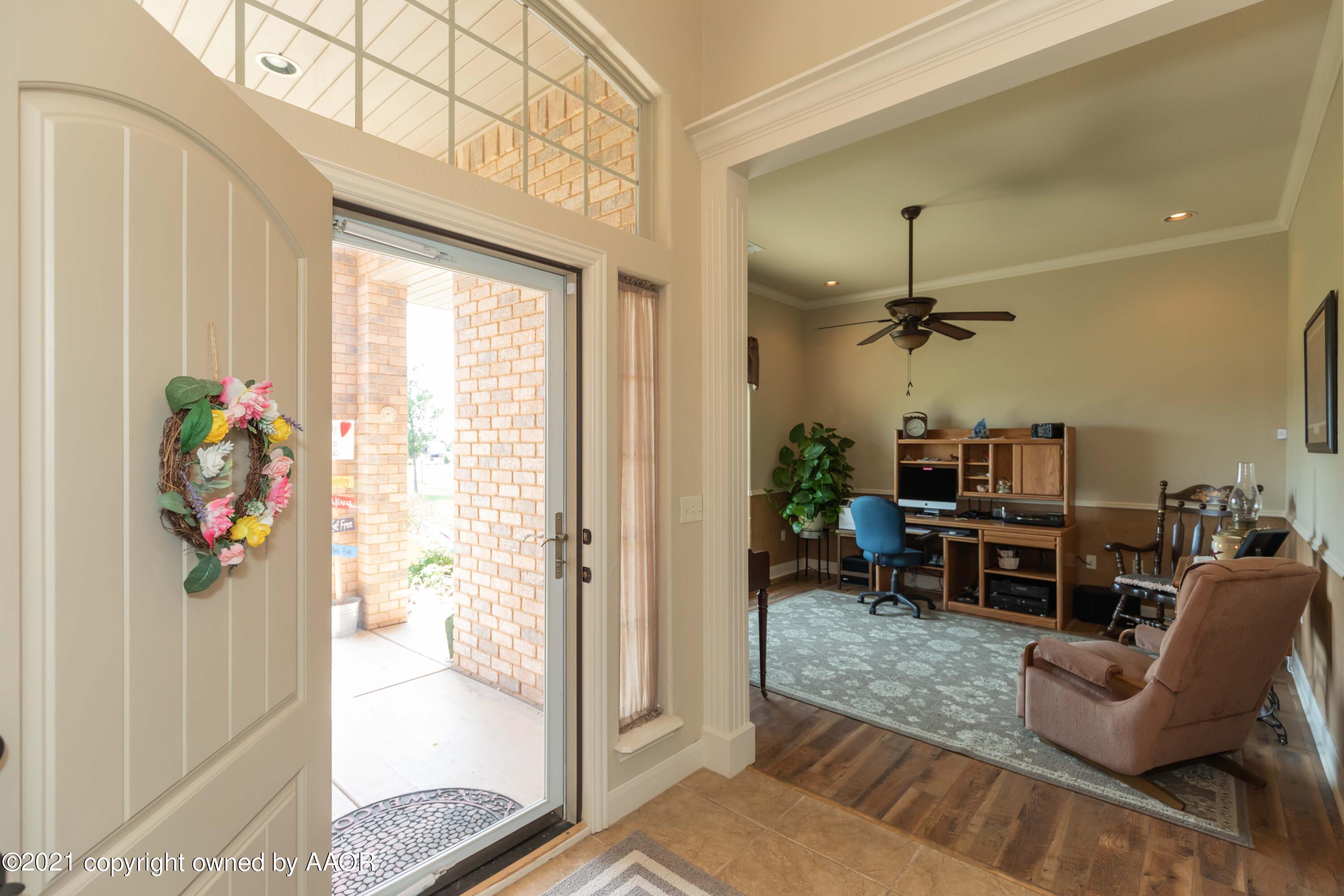 ENTRY VIEW 2