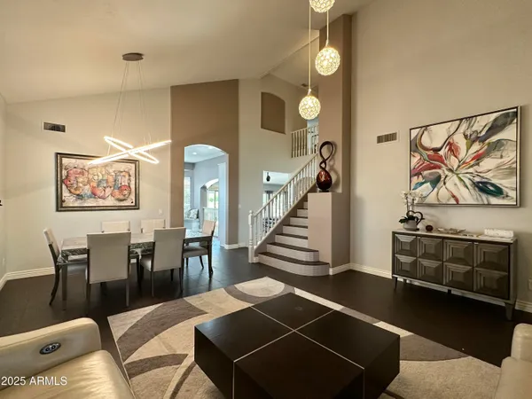 $4,800 | 4831 East Robin Lane, Phoenix, AZ 85054