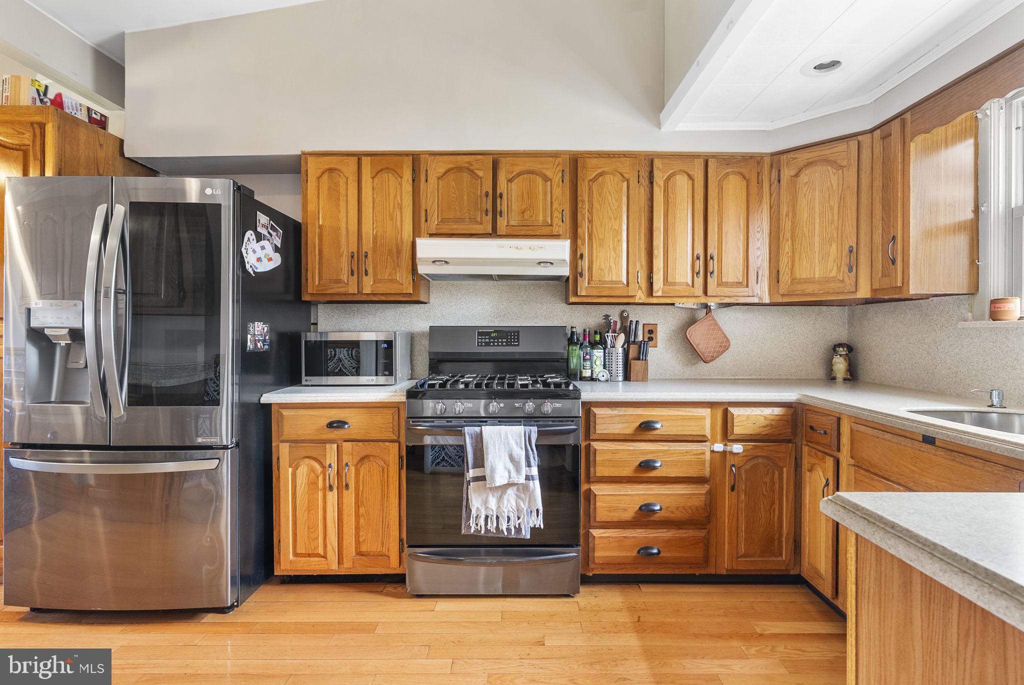 300 Lilac Lane Delanco, NJ 08075 - Photo 17 of 54