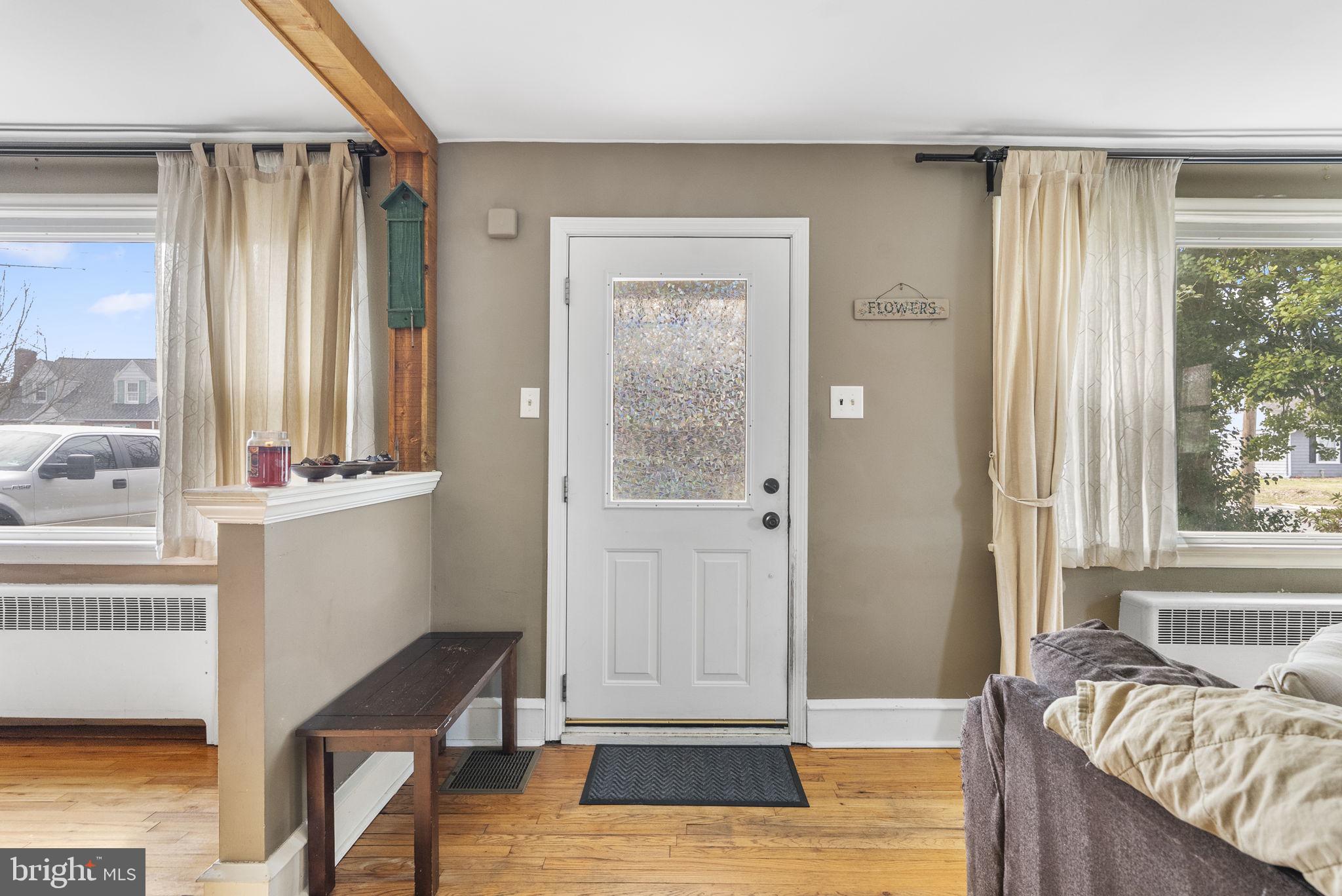 300 Lilac Lane Delanco, NJ 08075 - Photo 5 of 54 Entry