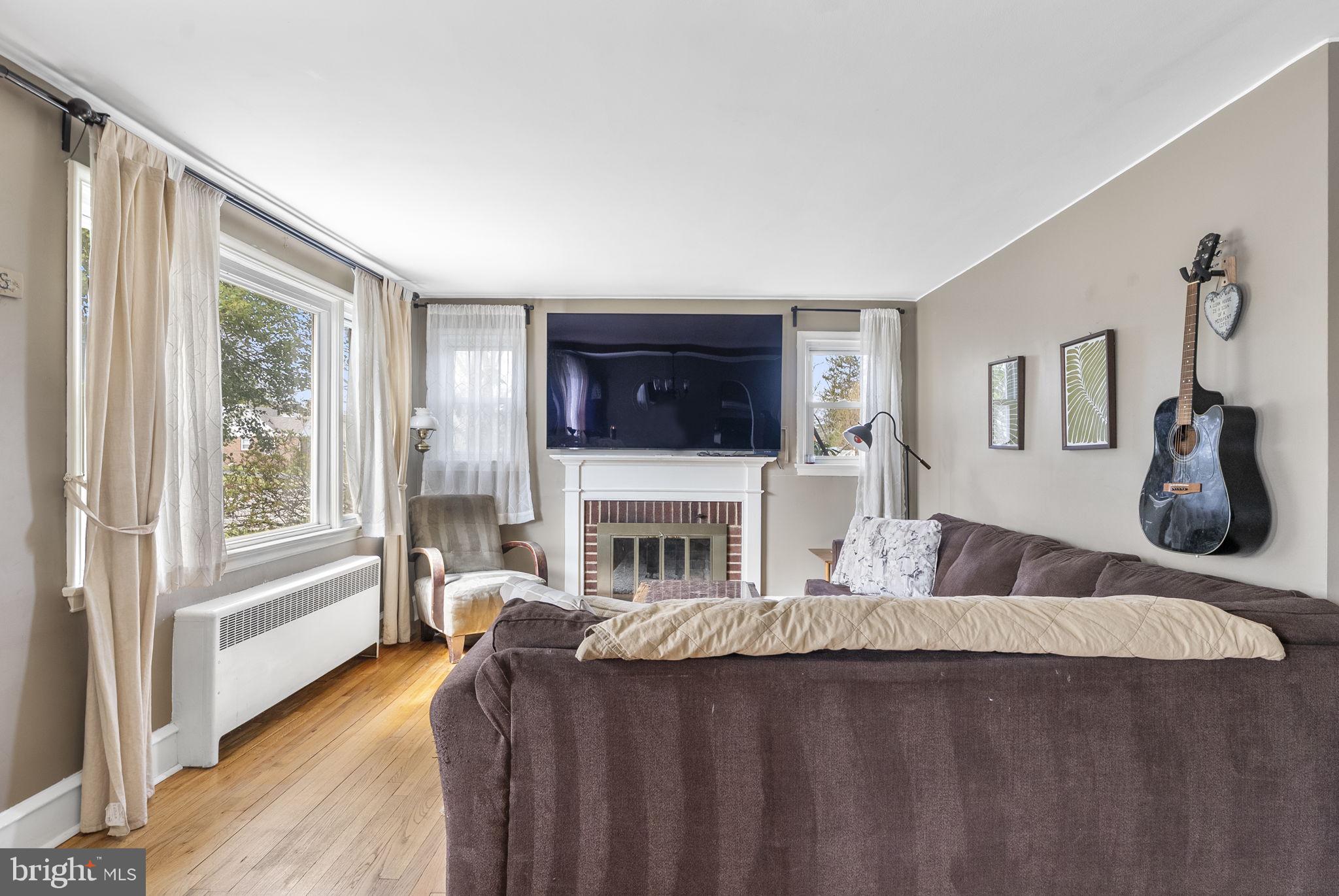 300 Lilac Lane Delanco, NJ 08075 - Photo 9 of 54