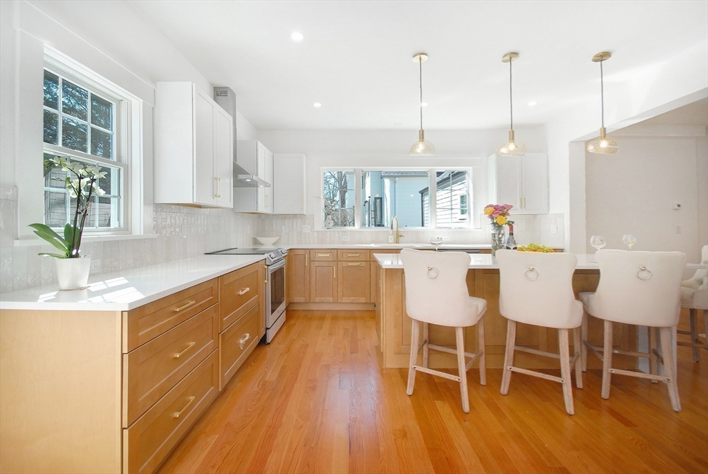 32 Hickory Cliff Road Newton, MA 02464 - Photo 19 of 42 Gallery Image 19