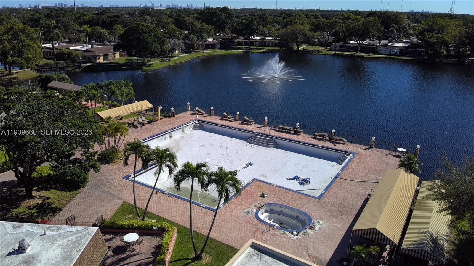 200 Ashbury Road, Unit 203 Hollywood, FL 33024 - Photo 27 of 44 Club house,gym,billiard…