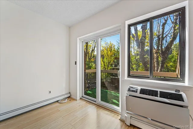 a view of a large window with an outdoor view