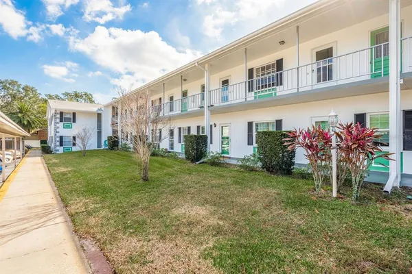 $152,000 | 200 Glennes Lane, Unit 205, Dunedin, FL 34698