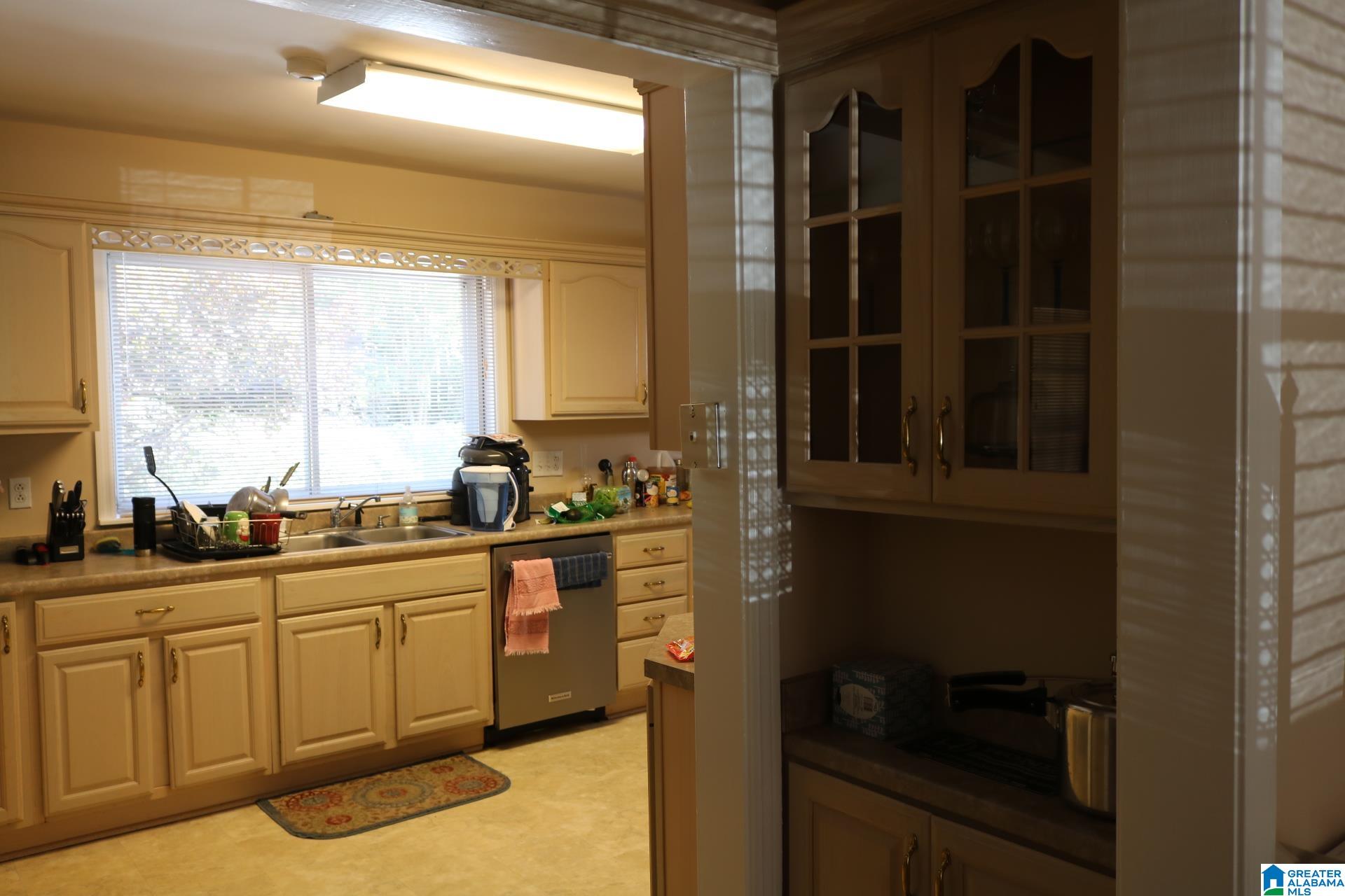 112 Woodland Road Bessemer, AL 35020 - Photo 15 of 52