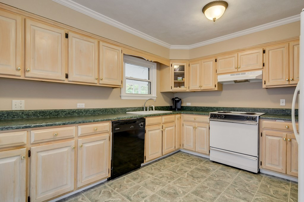 1018 Clark Road Southwest Aiken, SC 29803 - Photo 5 of 15 Kitchen