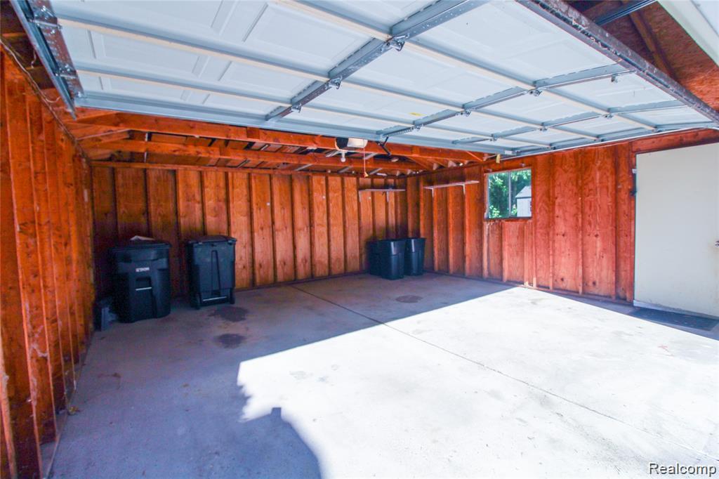 19169 Inkster Road Livonia, MI 48152 - Photo 24 of 29