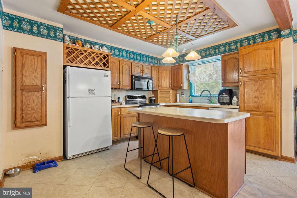 4127 Old Orchard Road York, PA 17402 - Photo 11 of 32 Gallery Image 11