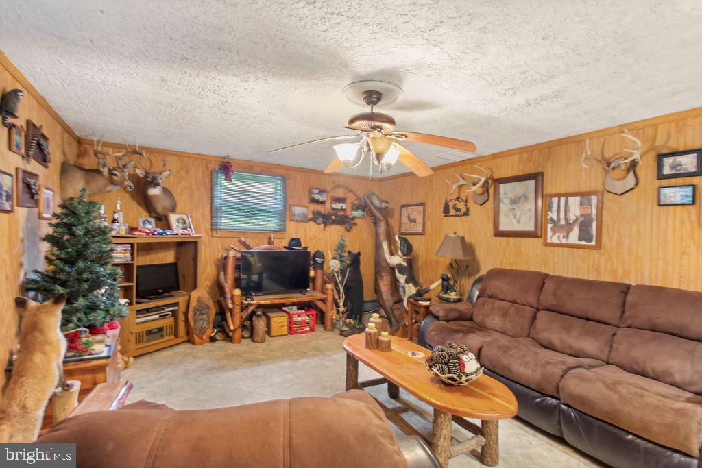 4127 Old Orchard Road York, PA 17402 - Photo 19 of 32 Gallery Image 19