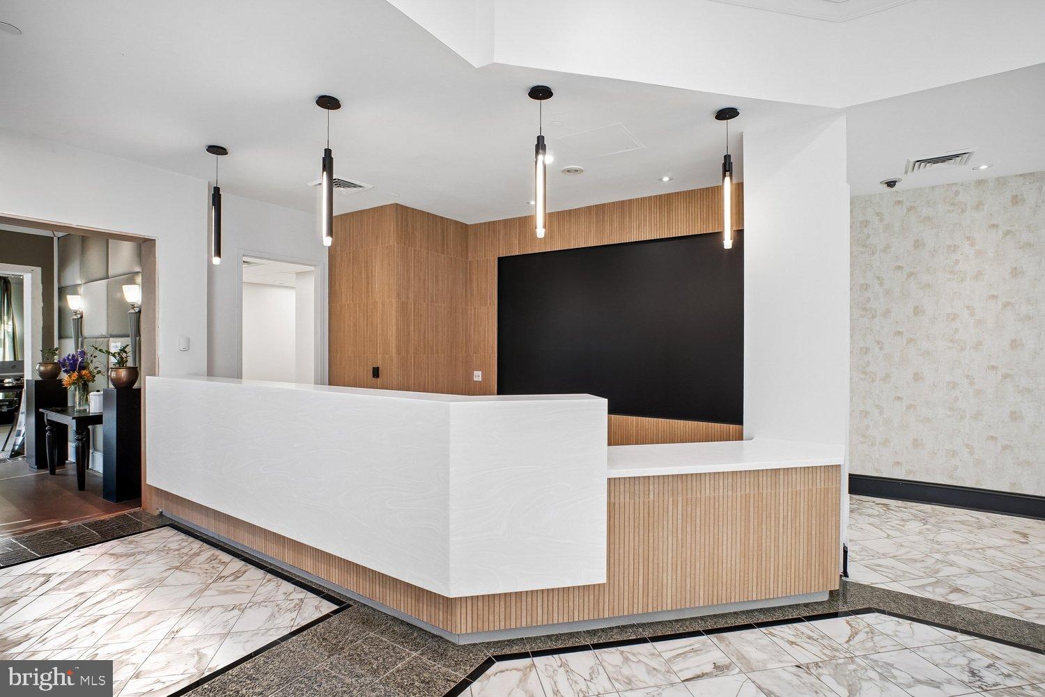 851 North Glebe Road, Unit 2015 Arlington, VA 22203 - Photo 6 of 55 The Continental Front Desk