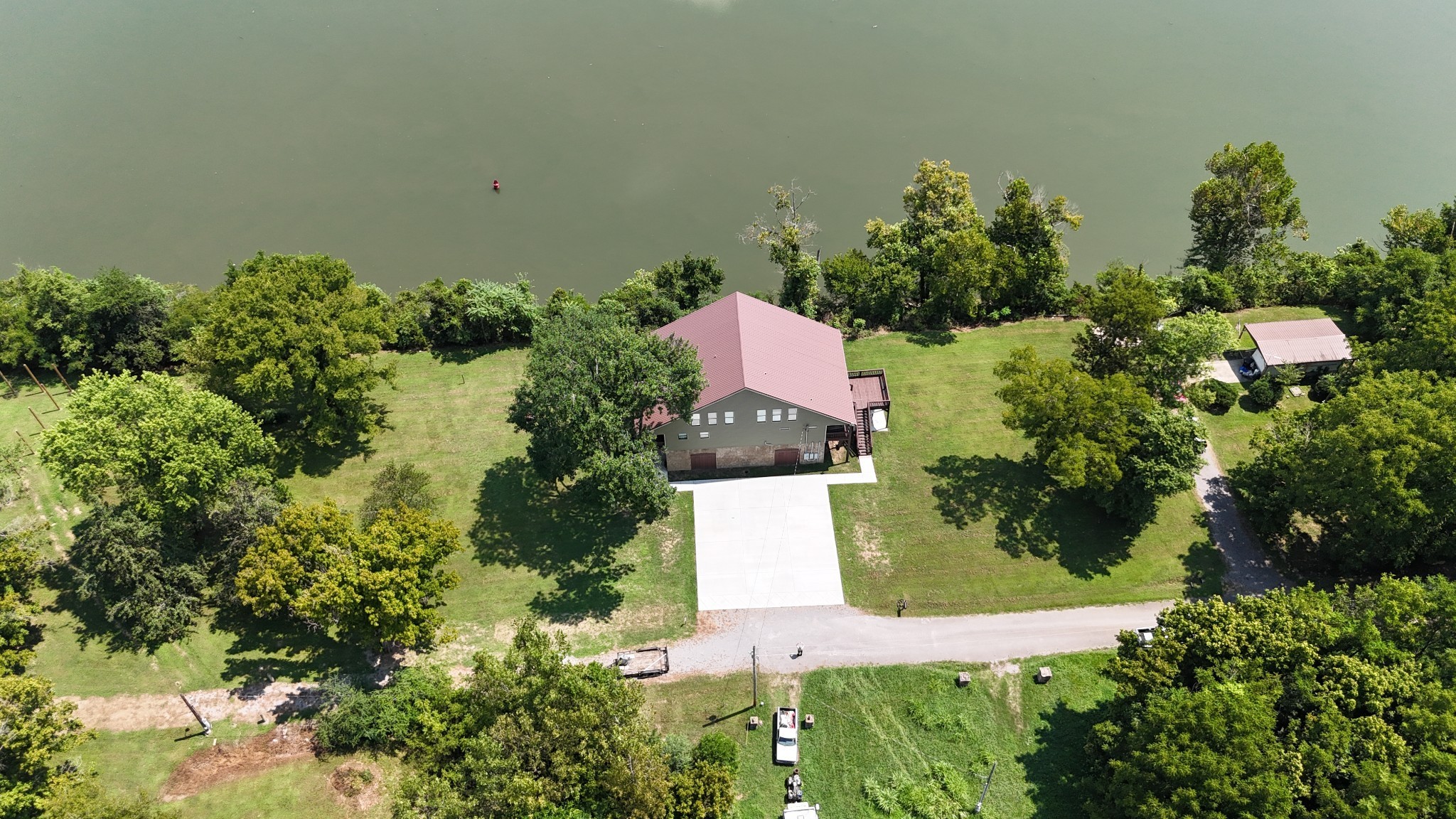 950 Sauger Road Charlotte, TN 37036 - Photo 43 of 46 an aerial view of a house