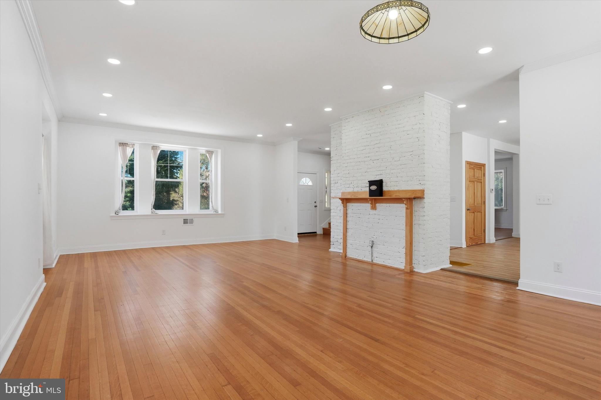 29 Pelham Road Philadelphia, PA 19119 - Photo 16 of 77