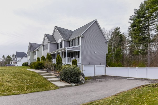 8 Goff Road Norton, MA 02766 - Photo 3 of 29 Gallery Image 3