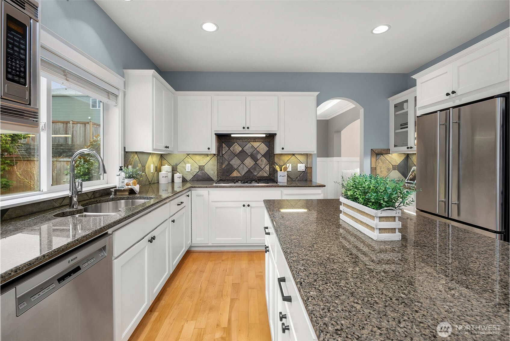 21921 40th Avenue Southeast Bothell, WA 98021 - Photo 11 of 35