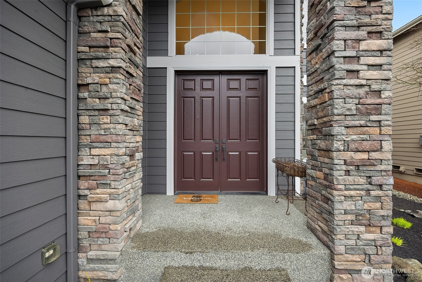 21921 40th Avenue Southeast Bothell, WA 98021 - Photo 3 of 35